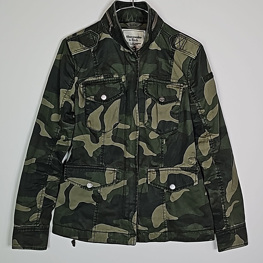 ABERCROMBIE & Fitch xs army camo zip up jacket